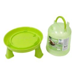 Plastic Poultry Drinker With Feet 1.5 Litre