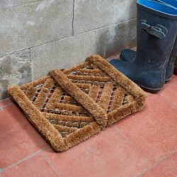 Smart Garden Muck Off Brush Door Mat 32 x 30cm