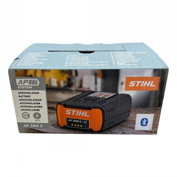 Stihl AP Cordless System Battery AP300S - Image 3